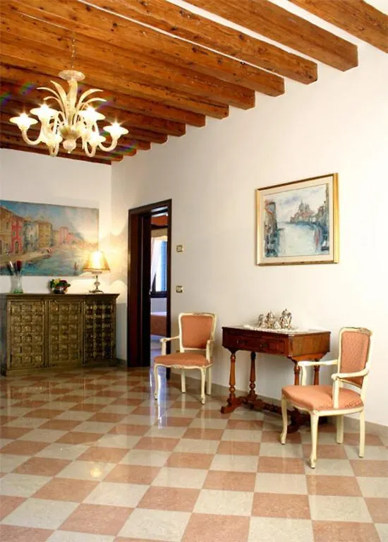 Hotel At Leonard Venice
