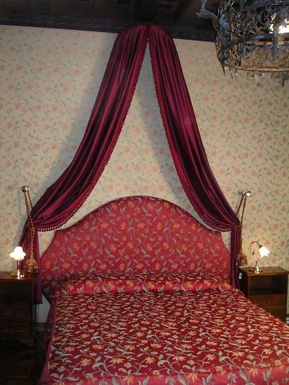 Hotel At Leonard Veneza
